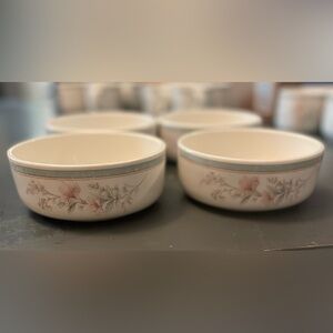 Deerfield by Norataki Floral Patterned set of 4 Bowls​